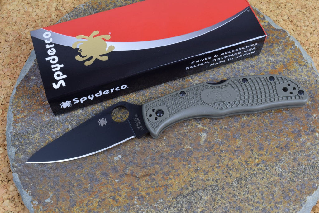 Spyderco Endela black OD green