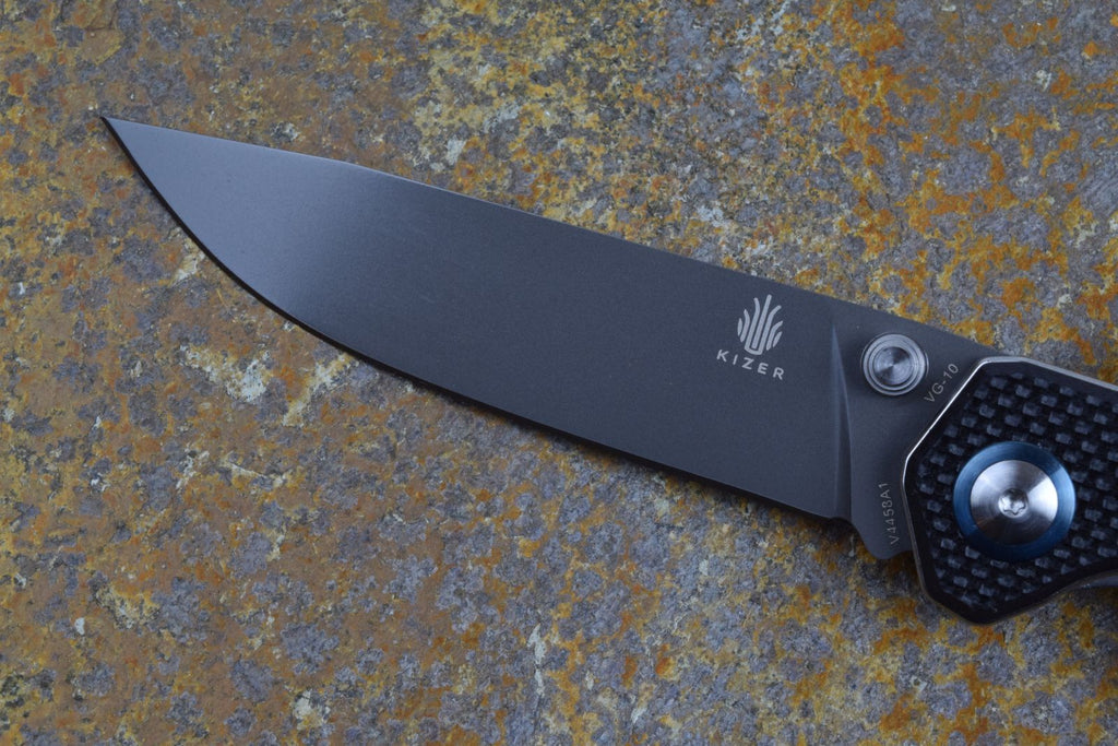 Kizer Begleiter black G-10