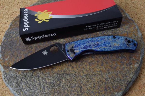 Spyderco Tenacious R.I.L. Blue Titan - Black Blade